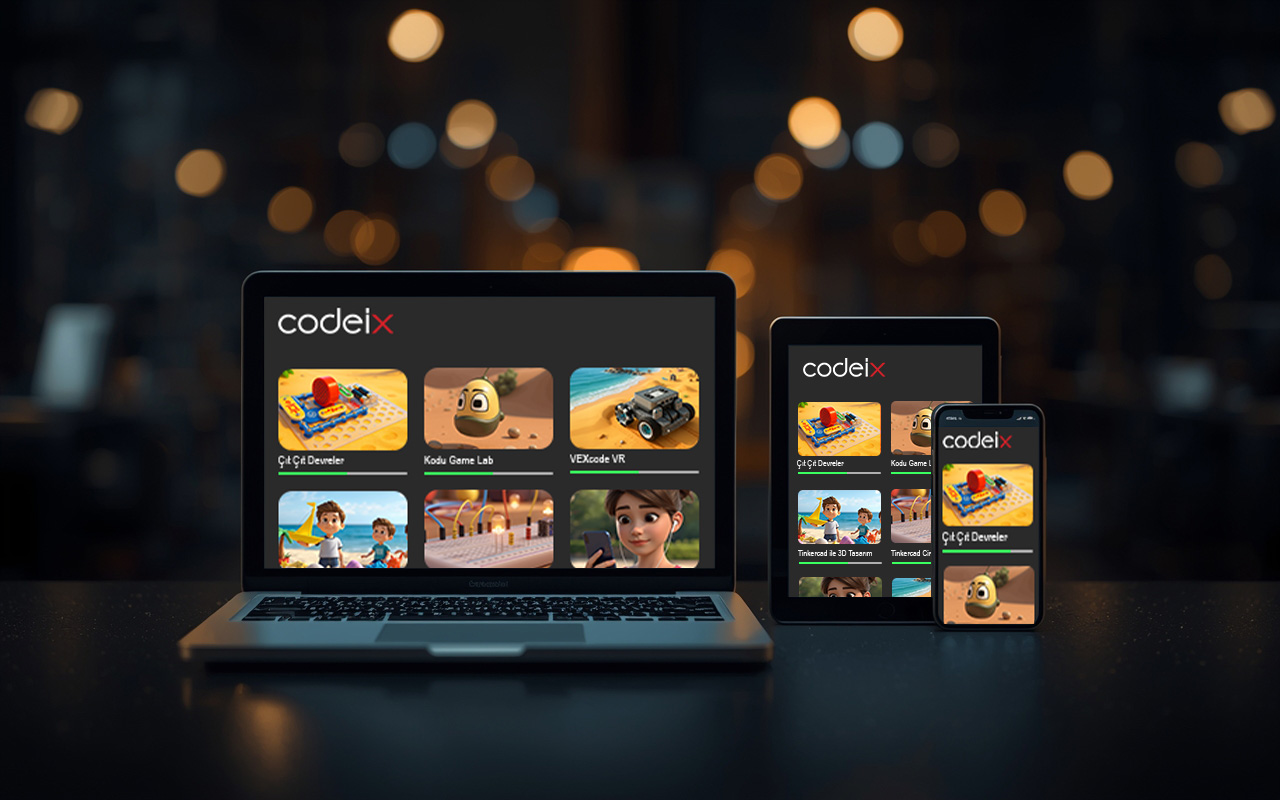 Codeix LMS laptop, tablet ve telefon görünümü